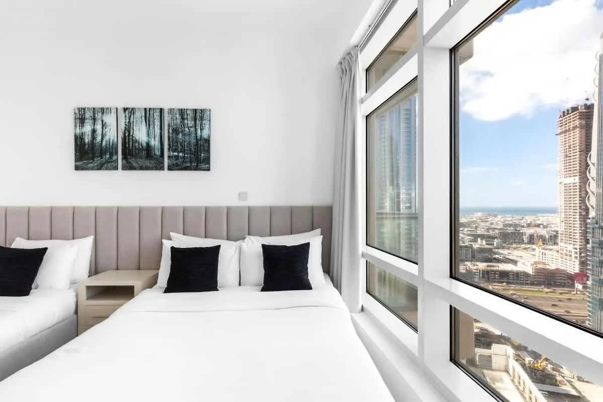 Prime Downtown Burj Khalifa I Sleeps 8 Apartment Dubai