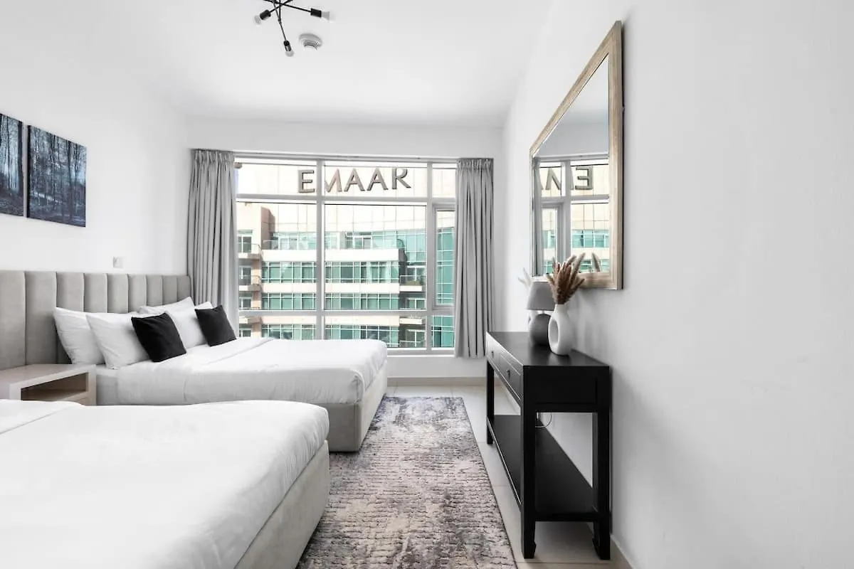 Prime Downtown Burj Khalifa I Sleeps 8 Apartment Dubai United Arab Emirates