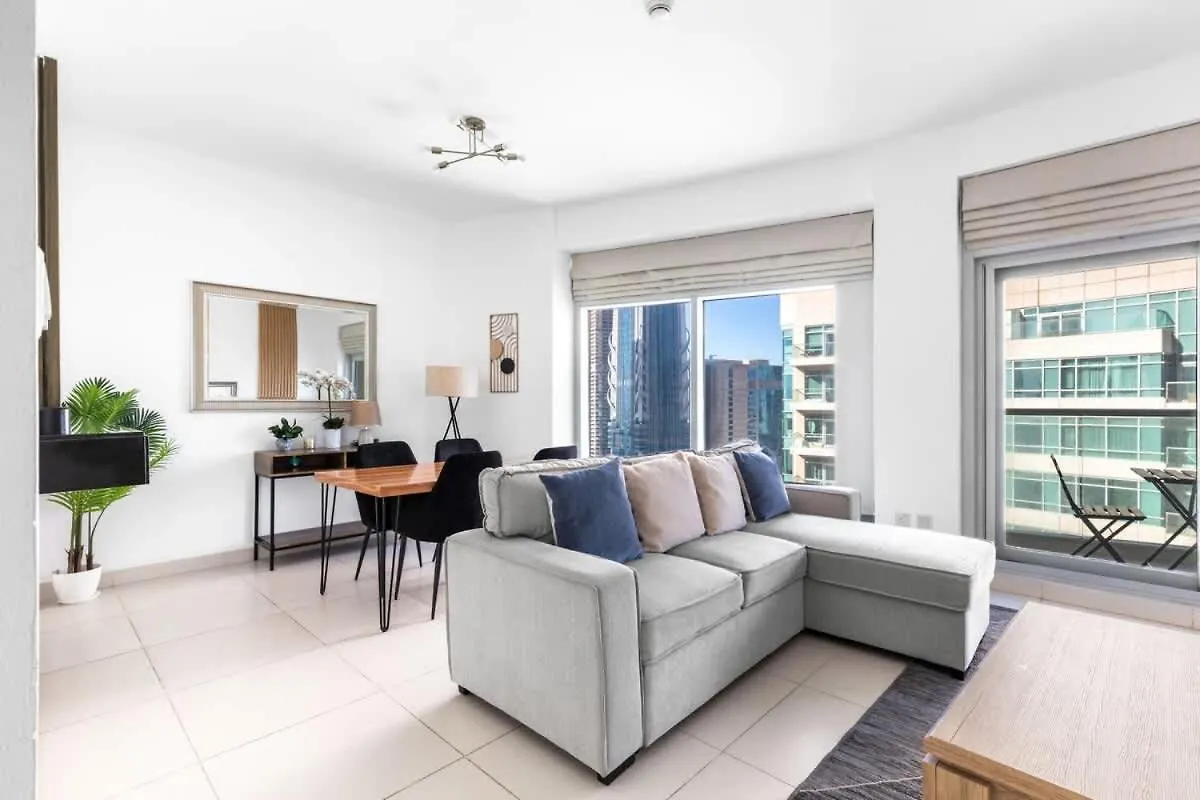 Prime Downtown Burj Khalifa I Sleeps 8 Apartment Dubai