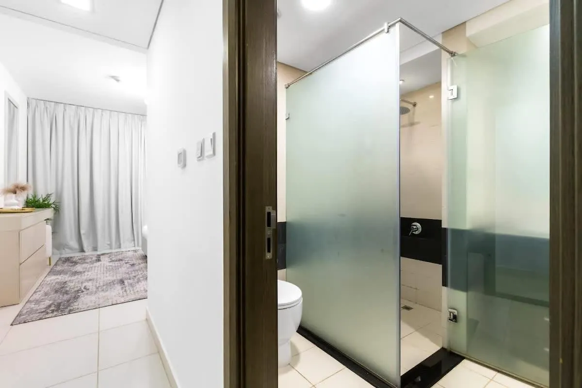 Prime Downtown Burj Khalifa I Sleeps 8 Apartment Dubai