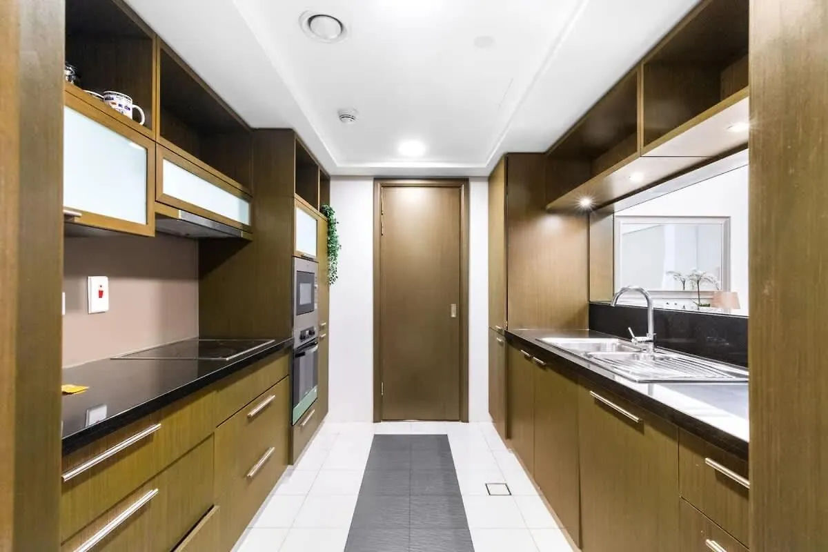 Prime Downtown Burj Khalifa I Sleeps 8 Apartment Dubai
