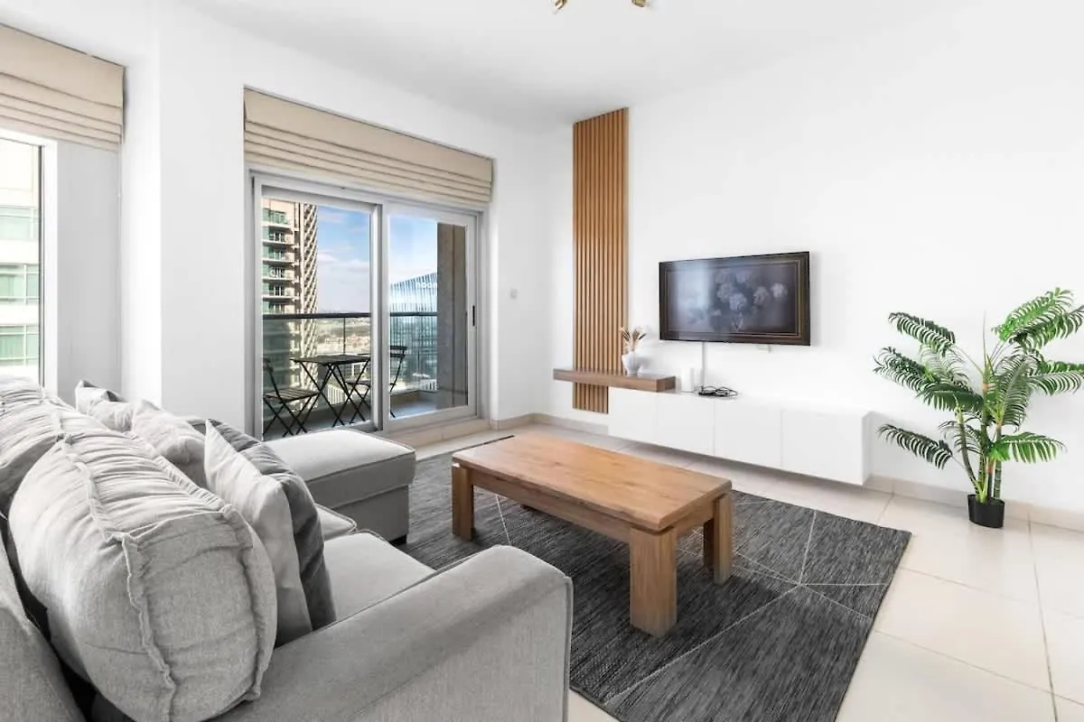 Prime Downtown Burj Khalifa I Sleeps 8 Apartment Dubai